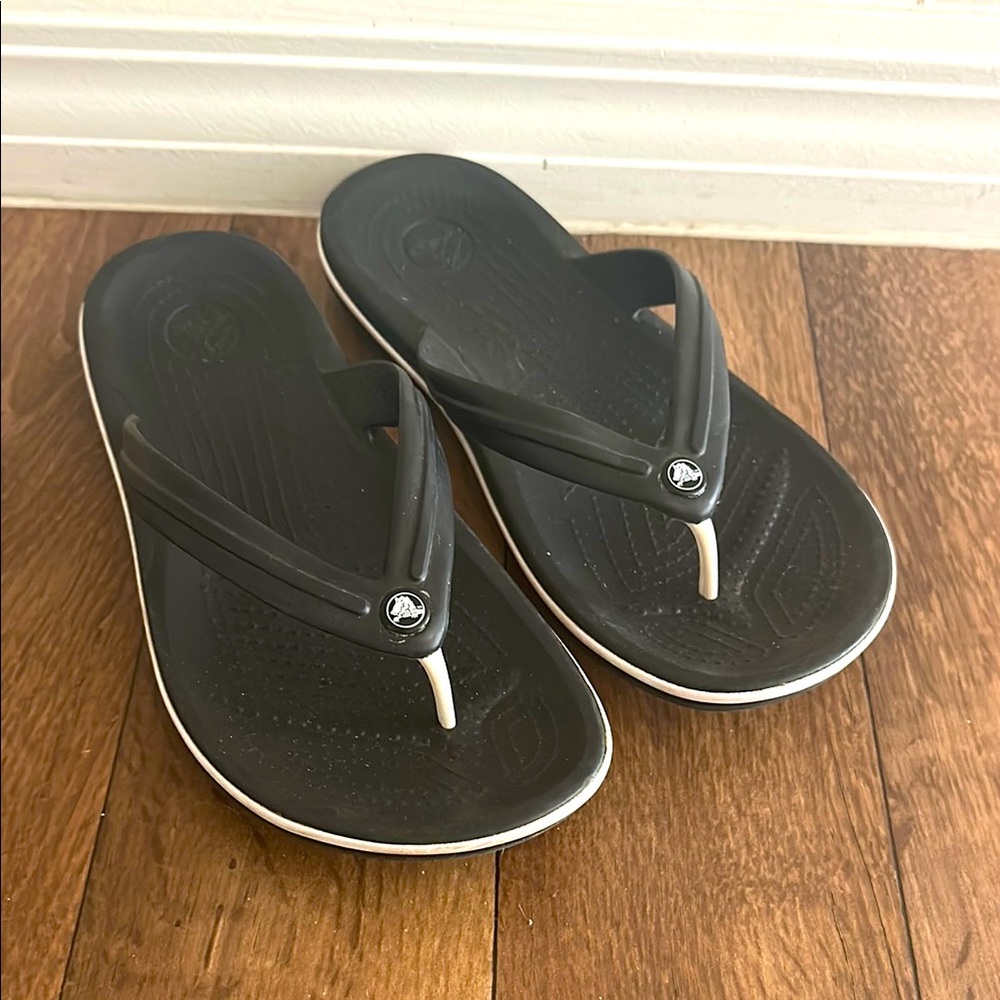 Black Flip Flop Croc with White Trim